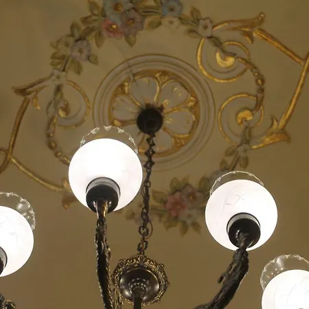 Palazzo Degli Affreschi Bed & Breakfast Catania