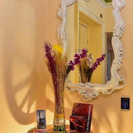 Palazzo Degli Affreschi Bed & Breakfast