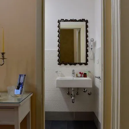 Palazzo Degli Affreschi Bed & Breakfast Catania