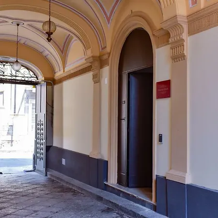 Bed & Breakfast Palazzo Degli Affreschi Catania
