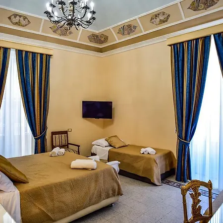 Palazzo Degli Affreschi *