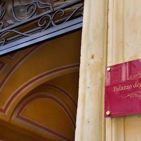 Palazzo Degli Affreschi Bed & Breakfast *