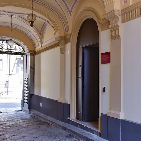 Palazzo Degli Affreschi Catania