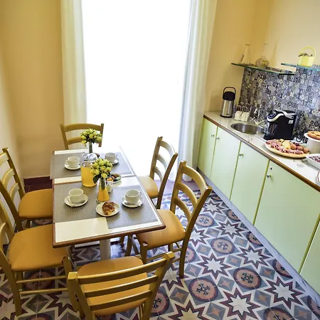 Palazzo Degli Affreschi 4*