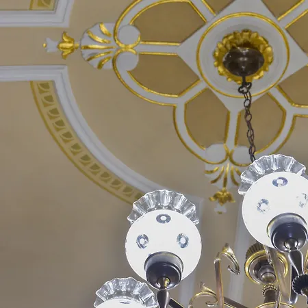 Palazzo Degli Affreschi Bed & Breakfast