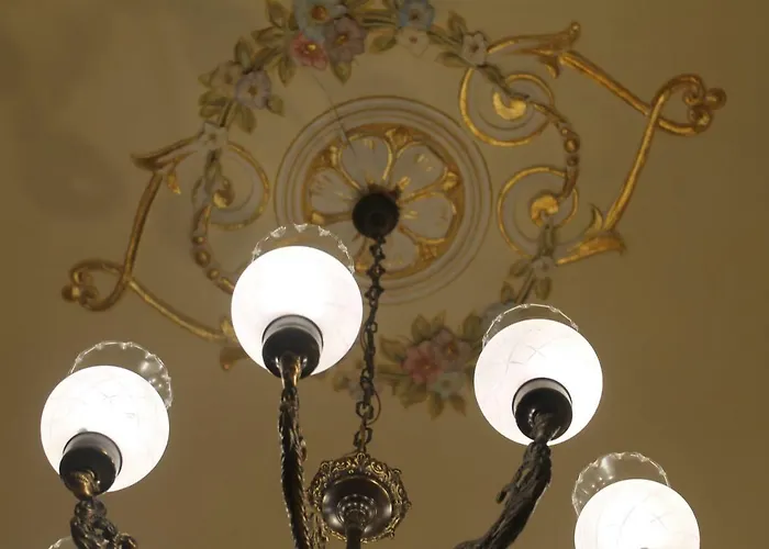 Palazzo Degli Affreschi Bed & Breakfast Catania