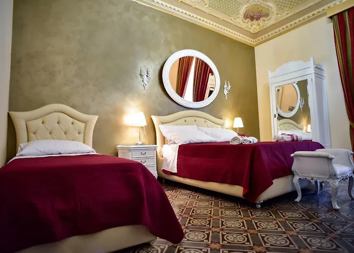 Palazzo Degli Affreschi 4*