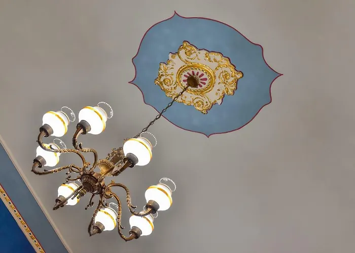 Palazzo Degli Affreschi Bed & Breakfast Catania