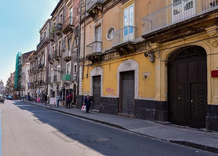 Bed & Breakfast Palazzo Degli Affreschi 4*