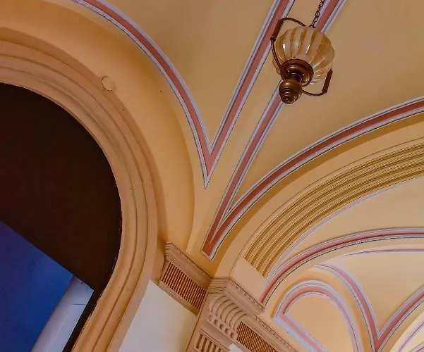 Palazzo Degli Affreschi Catania